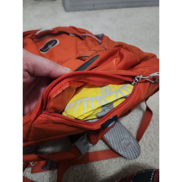 OSPREY Office Osprey Momentum 22 Commuter Backpack Orange Poshmark